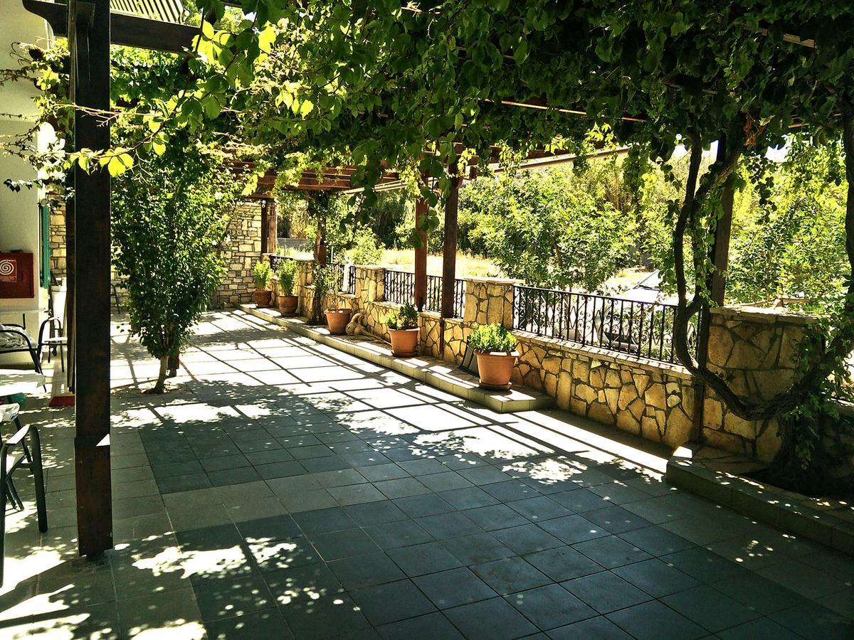 מטלה Dimitris Villa Hotel מראה חיצוני תמונה