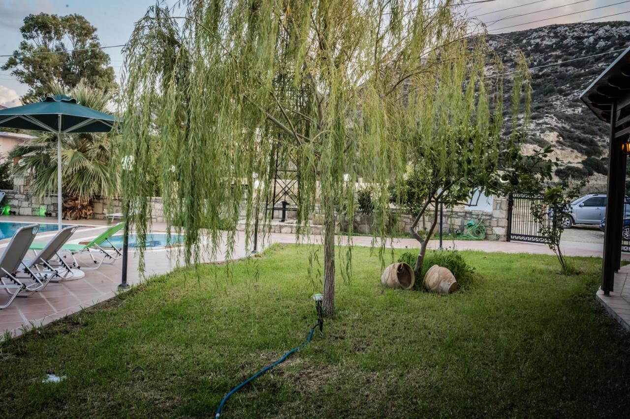 מטלה Dimitris Villa Hotel מראה חיצוני תמונה