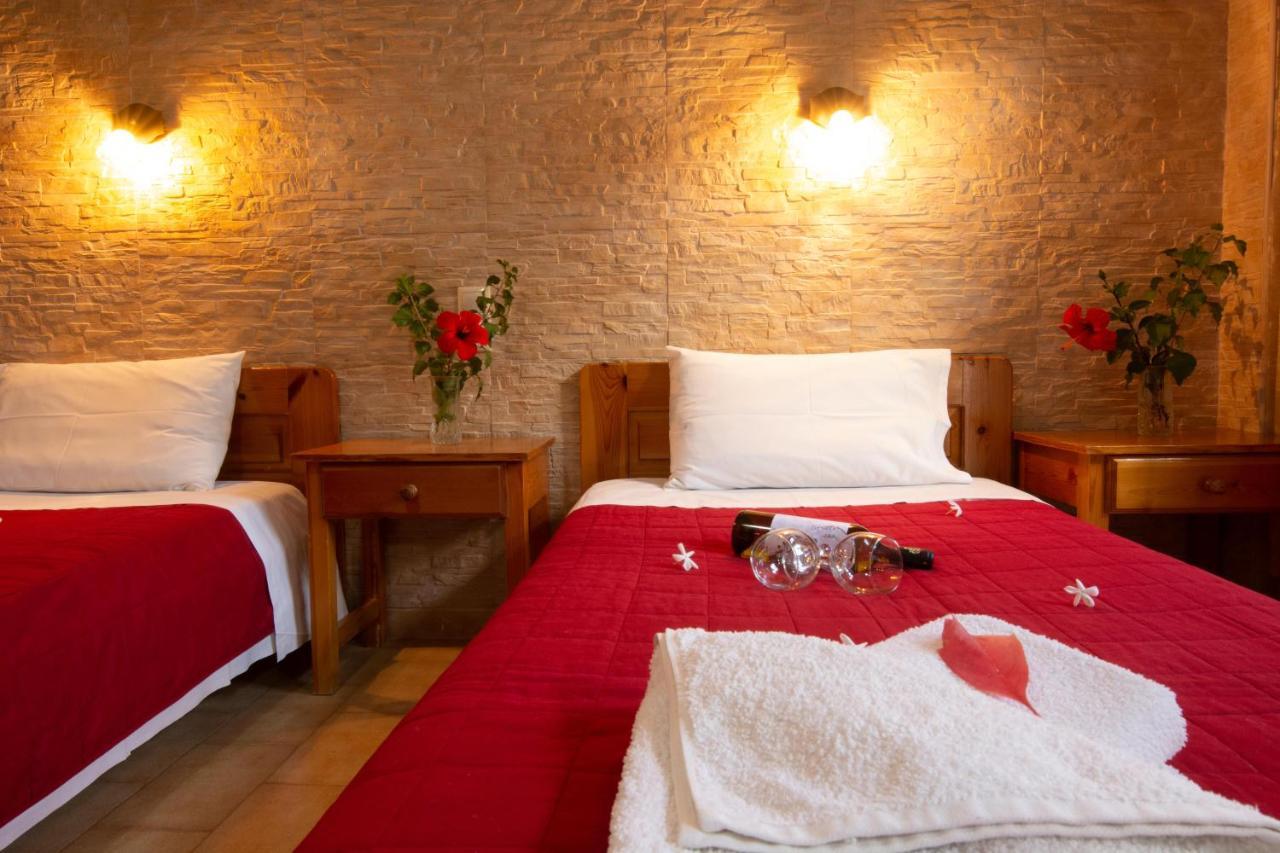 מטלה Dimitris Villa Hotel מראה חיצוני תמונה