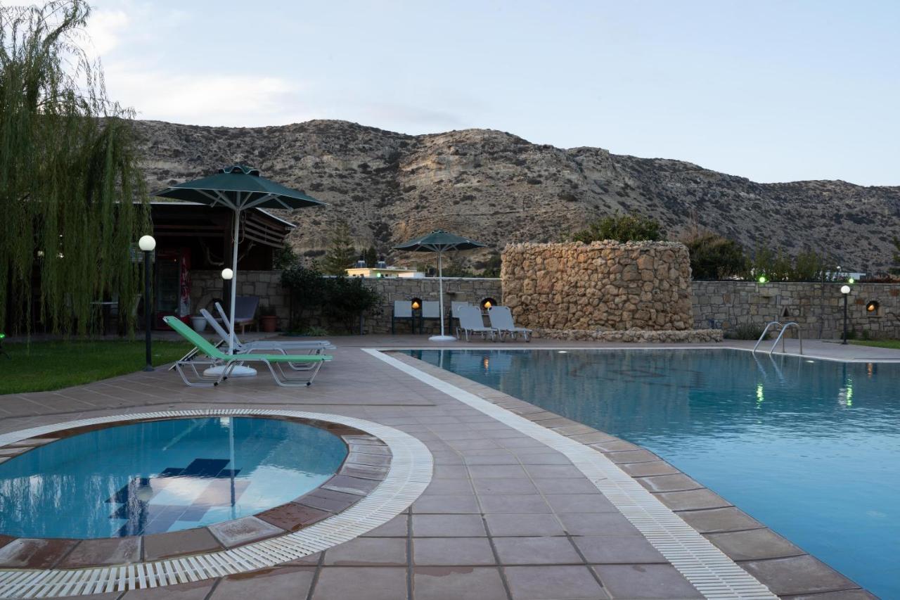 מטלה Dimitris Villa Hotel מראה חיצוני תמונה