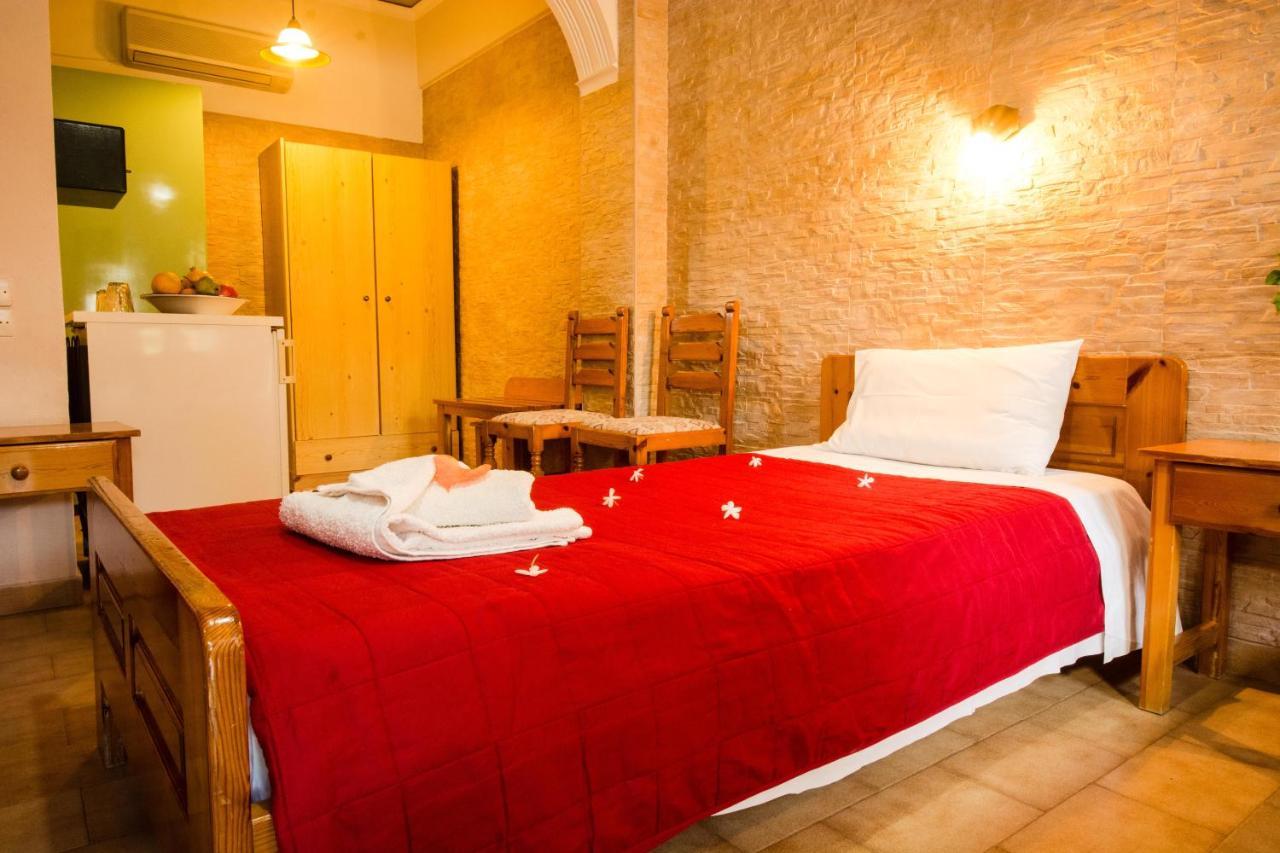 מטלה Dimitris Villa Hotel מראה חיצוני תמונה
